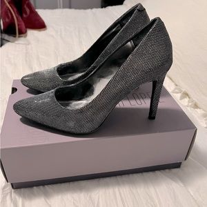 Jennifer Lopez size 7.5 heels